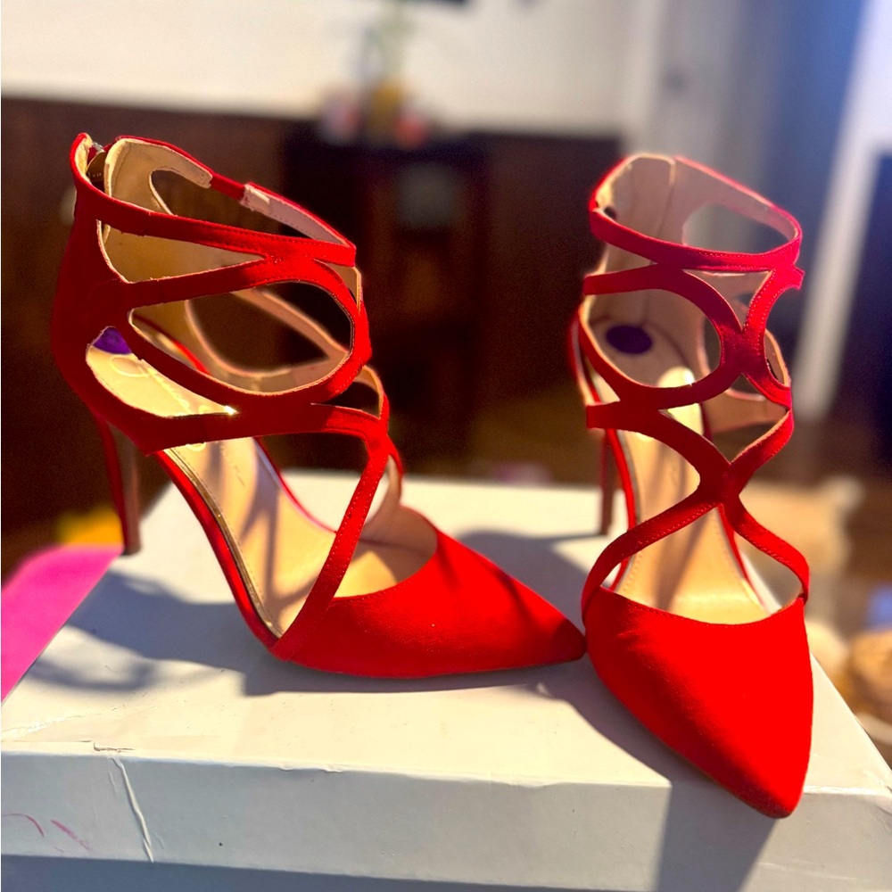 Jessica Simpson Red 4” heels